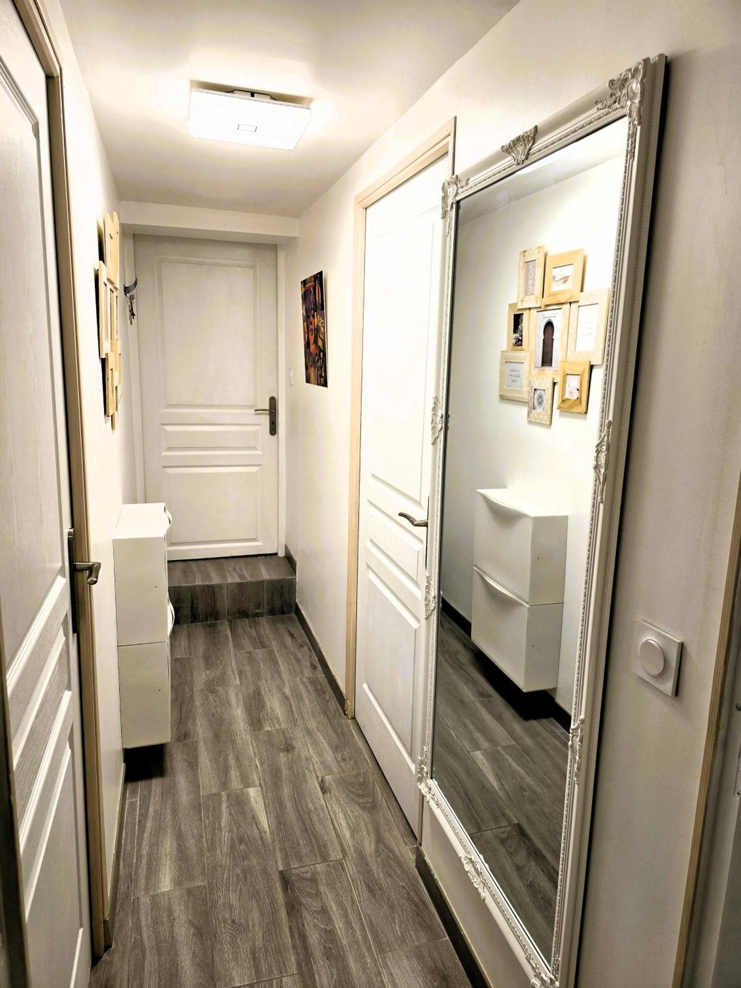 Appartement T2 Confortable - Piscine Et Jacuzzi Pierrelaye Exteriér fotografie